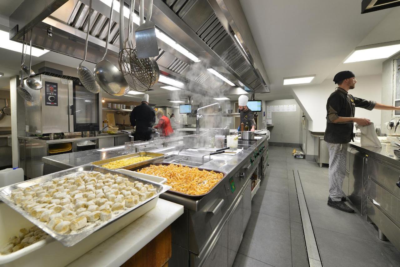 ליביניו Hotel Bucaneve מראה חיצוני תמונה